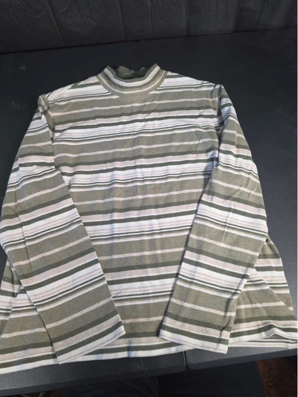 Mockneck shirt